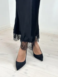 NEO NOIR Veroni Satin Lace Skirt Sort