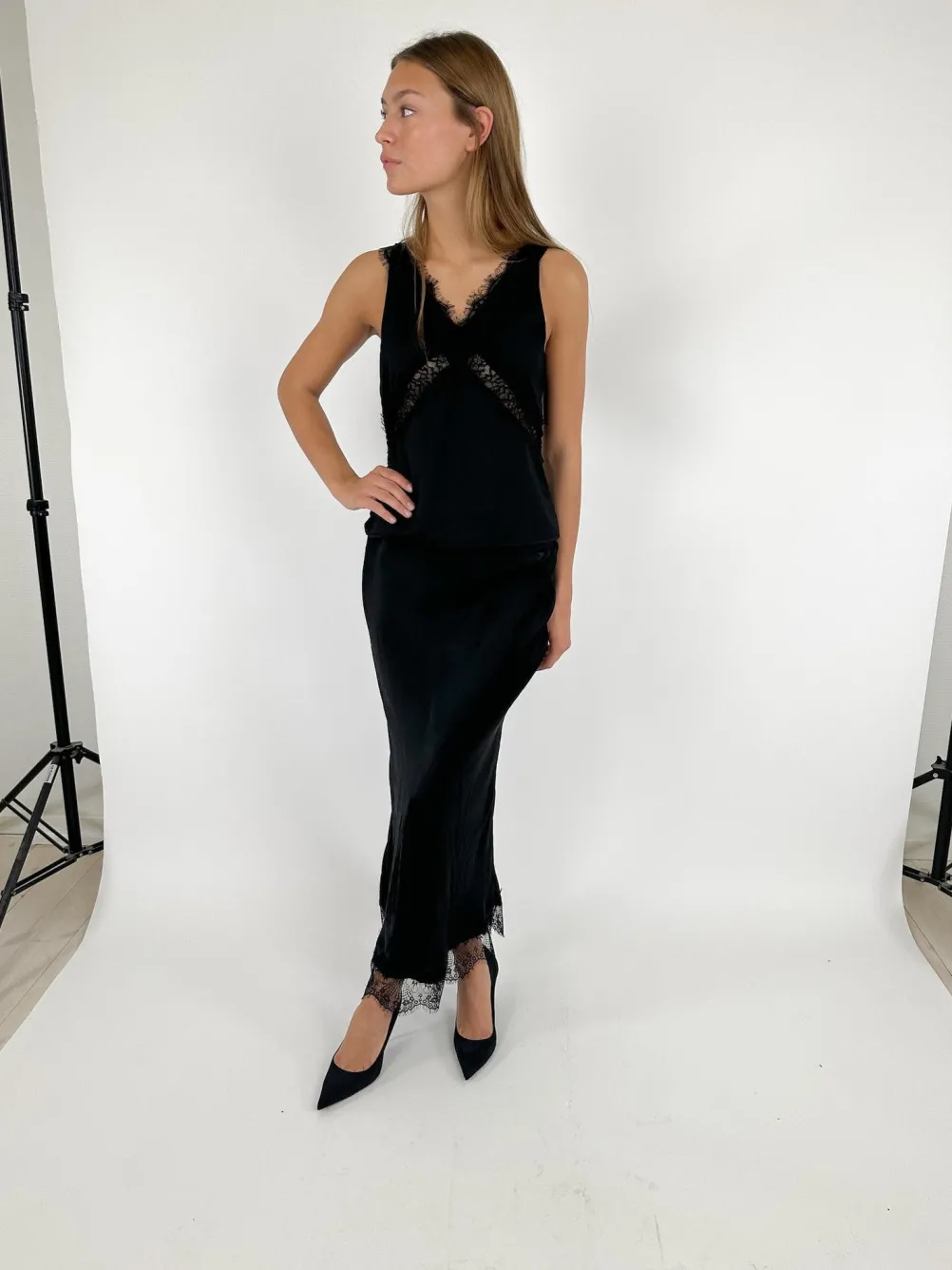 NEO NOIR Veroni Satin Lace Skirt Sort