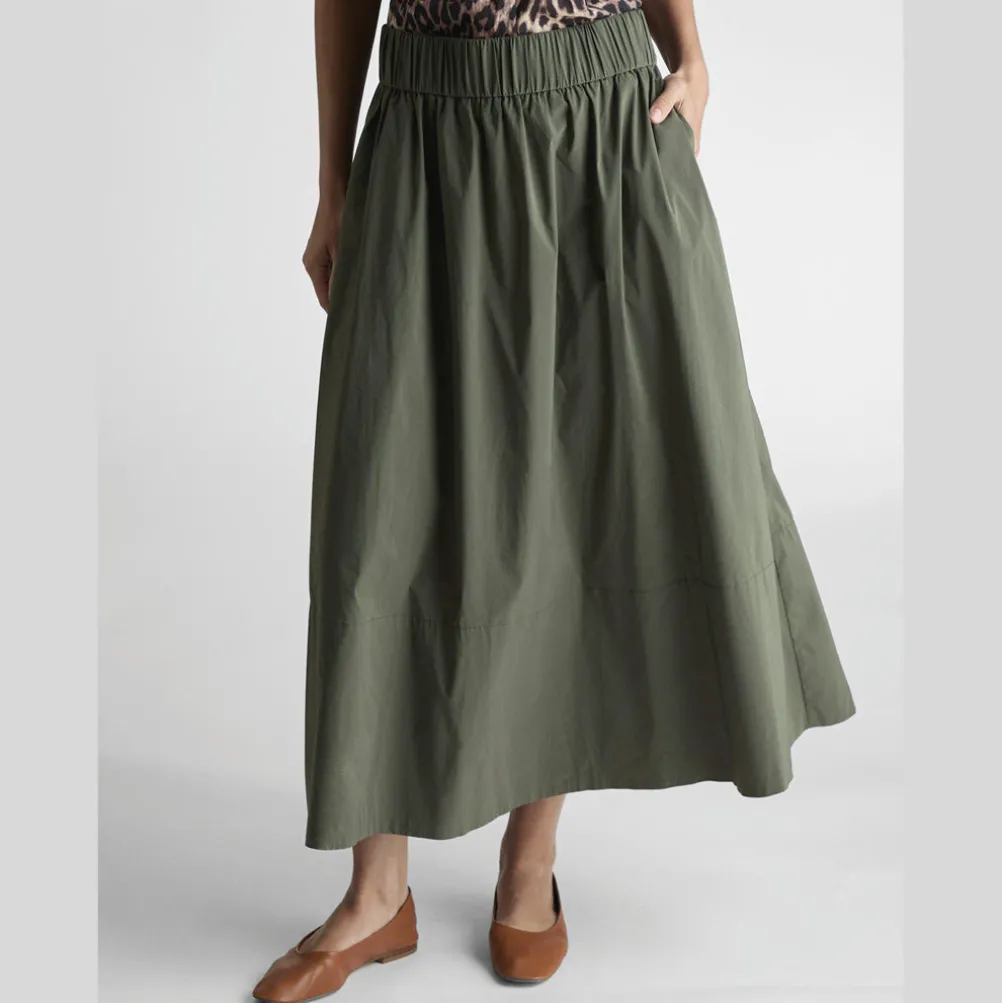 NEO NOIR Yara Poplin Skirt Army