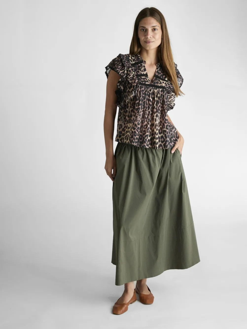 NEO NOIR Yara Poplin Skirt Army