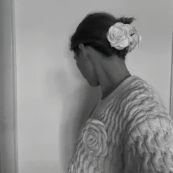 PICO COPENHAGEN Small Satin Rose Claw Ivory