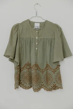 PROJECT AJ117 Cleo Olive